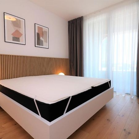 Sky Park New 1-Bedroom Apartment Bratislava Ngoại thất bức ảnh